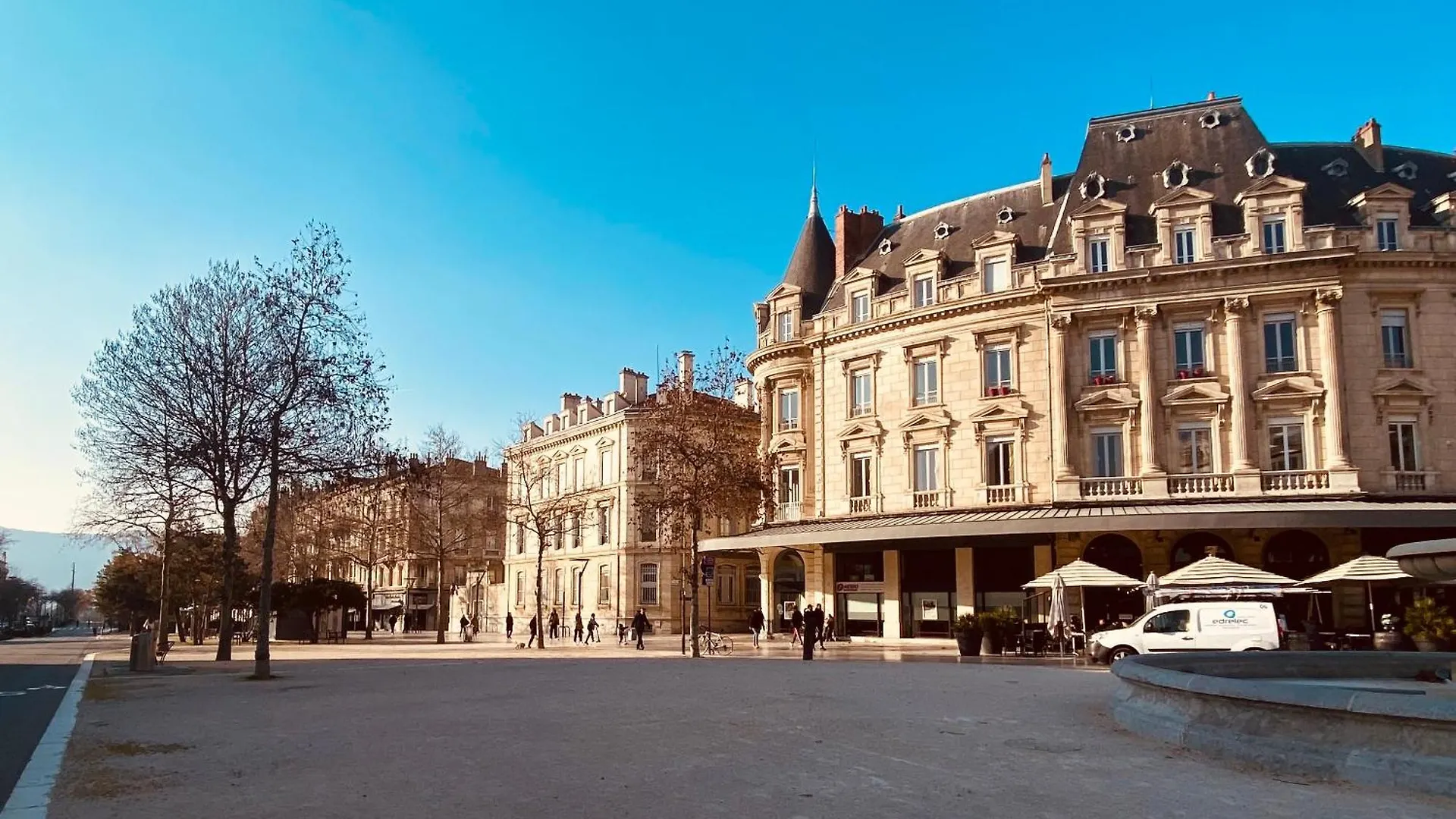 Appartement Centre Ville De Valence Face A La Gare فرنسا